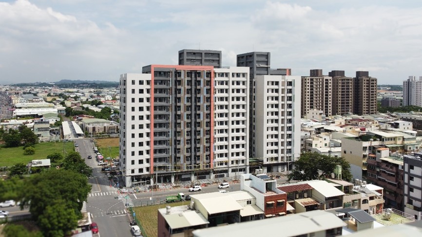 高雄市鳳山區「鳳誠安居A」建築外觀